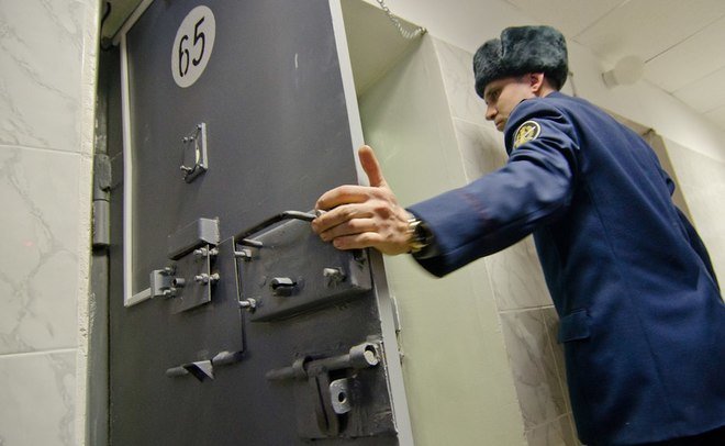 В Башкирии суд арестовал главу Краснокамского района и его заместителя