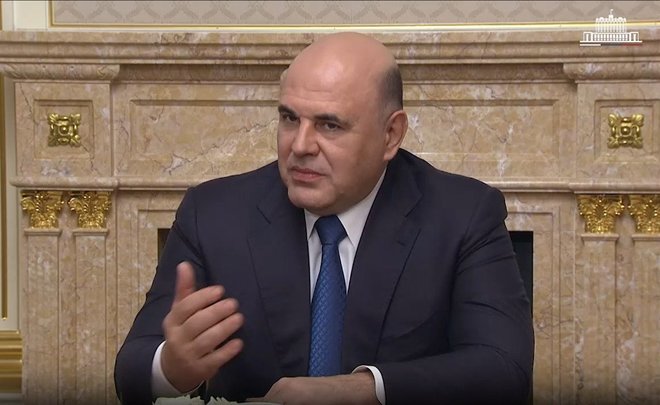 Мишустин заявил, что дистанционное образование не заменит учителя