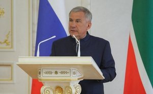 Рустам Минниханов поздравил татарстанцев с Днем официального принятия ислама Волжской Булгарией