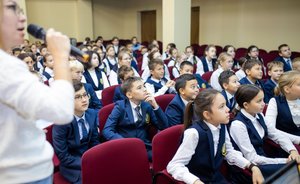 Экологи НКНХ в нижнекамских школах проводят экологические уроки