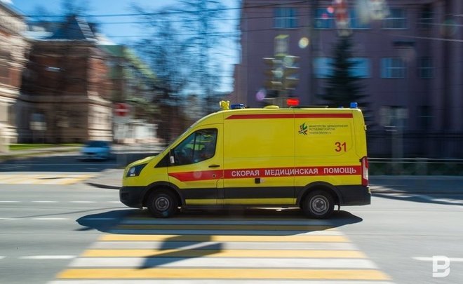 СМИ: в Казани обнаружили мертвую женщину, сидевшую перед храмом