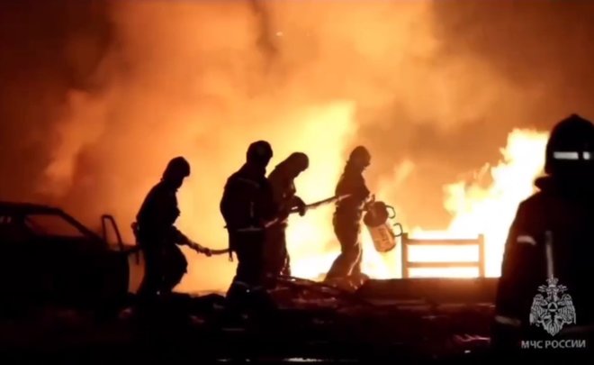 Итоги дня: взрыв на АЗС в Дагестане, повышение ключевой ставки до 12%, Шойгу про военные ресурсы ВСУ