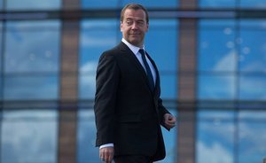 Медведев освободил от должностей пятерых заместителей министров