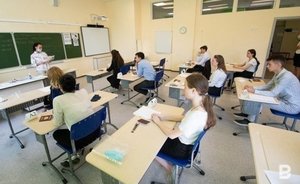 В Высокогорском районе школьники вынуждены ходить на уроки по проезжей части — видео