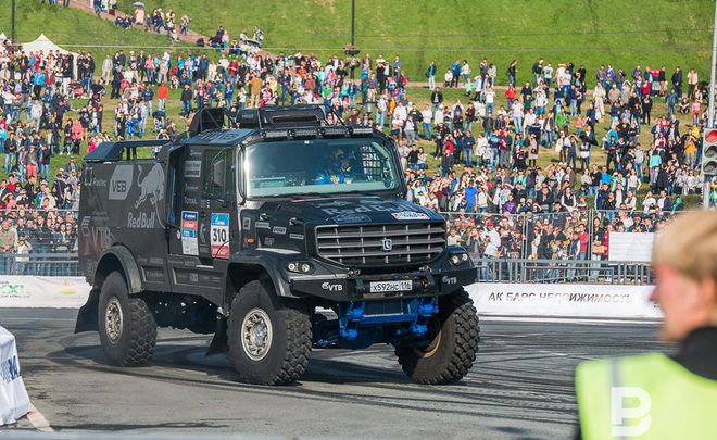 Каргинов на «КАМАЗе» вышел на второе место в общем зачете Africa Eco Race — 2017