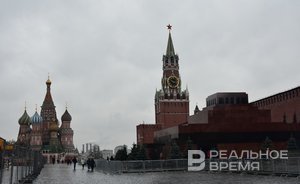 Путин поручил Правительству России подготовить предложения о спортивных парадах на Красной площади