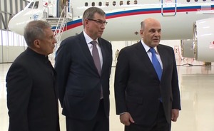 Михаил Мишустин оценил технологическое оснащение Казанского авиазавода