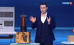 Учитель физики из Казани дал открытый урок в финале федерального конкурса «Классная тема!»