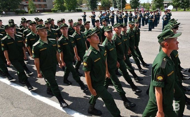 Итоги дня: законопроект о призывном возрасте, повышение ключевой ставки, арест Стрелкова