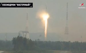 С российского космодрома Восточный успешно стартовала ракета со станцией «Луна-25»