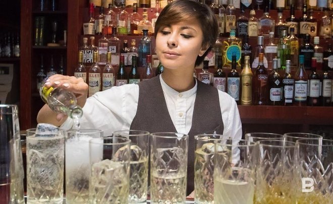 Работодатели Казани ищут бар-леди для работы в одном из ночных клубов города