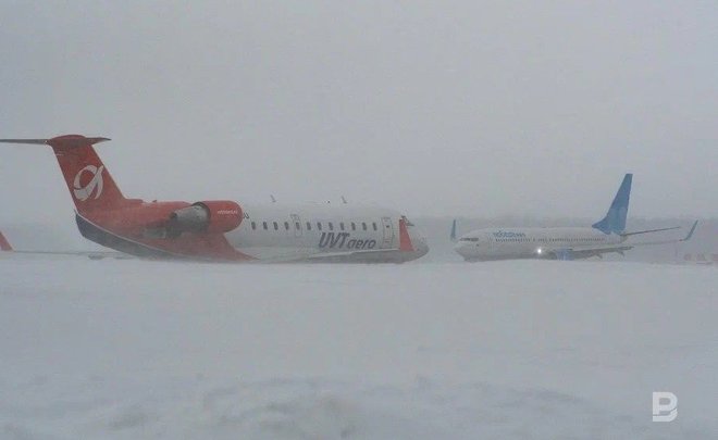 Вылет двух рейсов в Казань из городов Сибири отложили на 10 часов