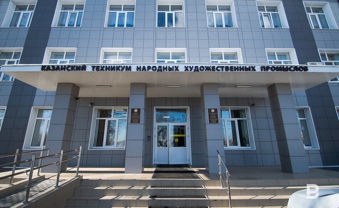 Учитель засудил Казанский техникум народных промыслов за обвинение в краже ноутбука и невыплату части зарплаты