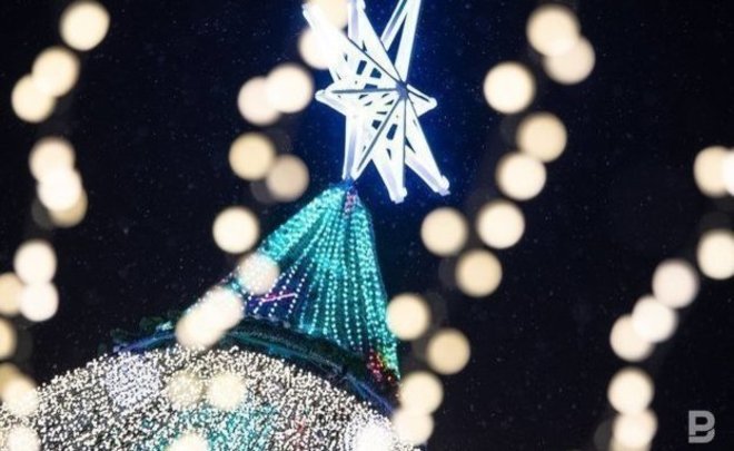 Администрация Кировского и Московского районов опубликовала расписание открытия елок