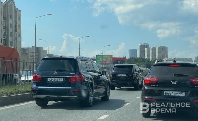 В Казани на Мамадышском тракте из-за ДТП образовалась трехкилометровая пробка
