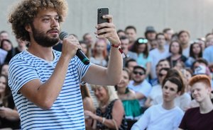 Блогер Илья Варламов поделился мнением о заборах вокруг школ Казани за 200 млн рублей