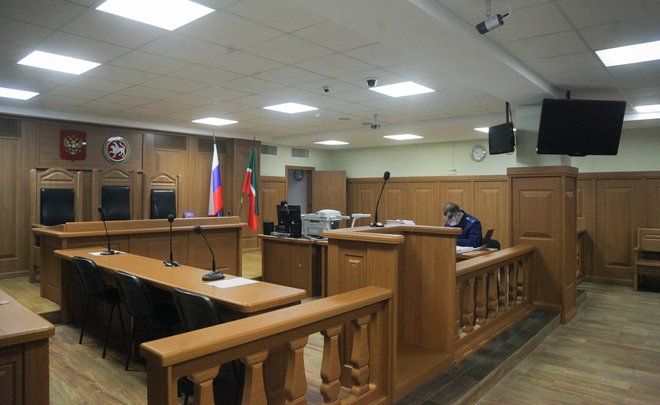 В Казани процесс по делу ОПГ «Третьевские» отложили из-за COVID-19 у адвоката — фото с заседания