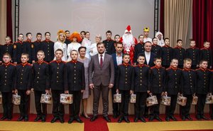 Нижнекамские кадеты получили новогодние подарки от АО «ТАИФ-НК»
