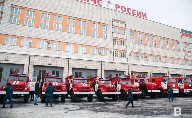 В Казани потушили загоревшийся производственный цех