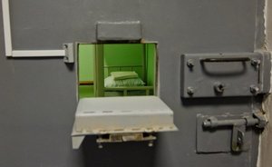 В Нижнекамске заключенный сбежал из колонии на свидание с девушкой