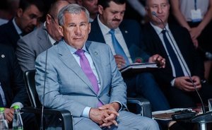 Минниханов встретился с заместителем премьер-министра Казахстана на ВЭФ
