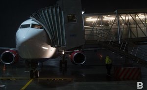 Самолет авиакомпании «Победа» выкатился за пределы взлетно-посадочной полосы в Уфе