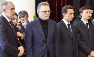 Активы Айрата Хайруллина взял в управление его брат