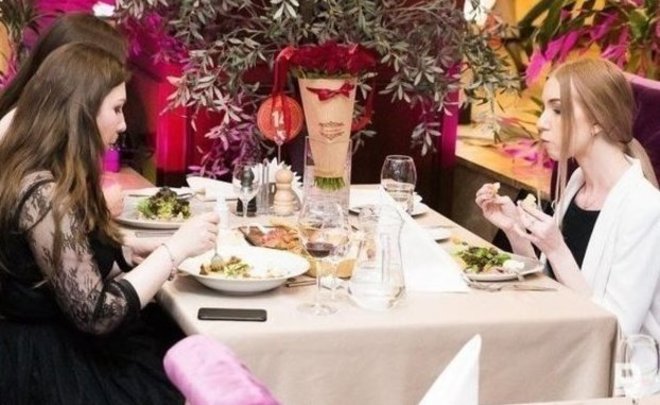 В Казани туристы забронировали до 80% мест в ресторанах в новогоднюю ночь