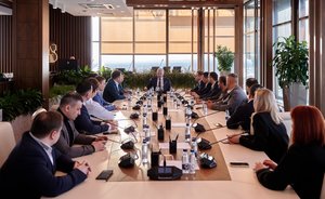 Предприниматели из Петербурга заинтересовались сотрудничеством с «Казаньоргсинтезом»