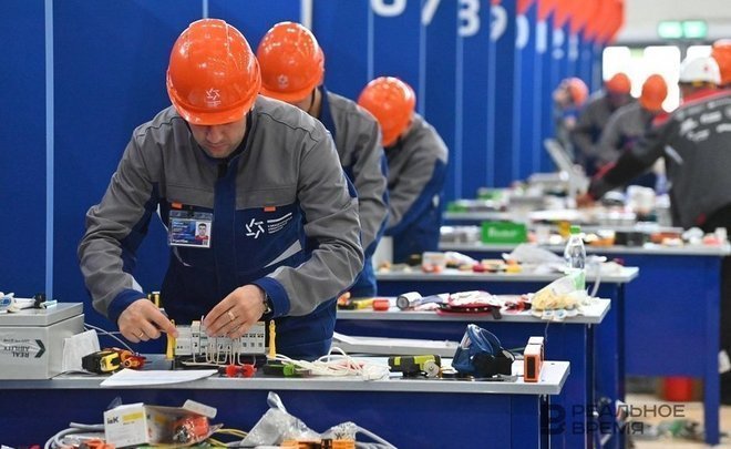 В топ-3 самых популярных услуг в Казани попали мастера на час, консультанты и репетиторы