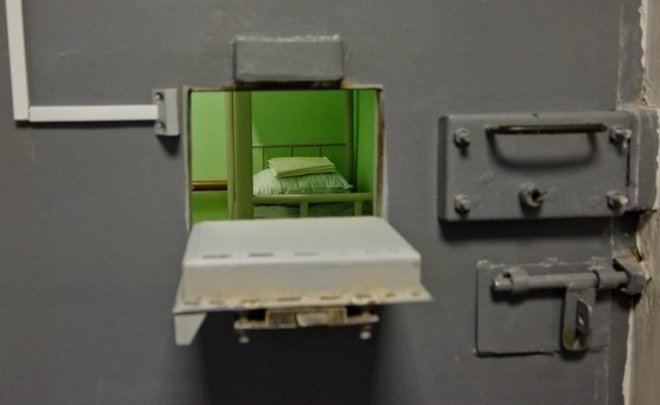 В Татарстане внедрили проект, позволяющий заключенным читать своим детям сказки на ночь