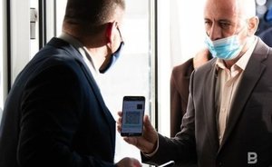 Минпросвещения: вопрос введения QR-кодов для сотрудников школ не обсуждается