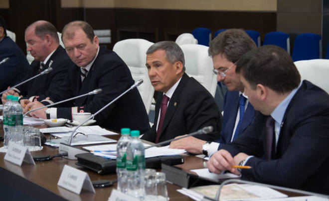 Минниханов: РЖД должно создать гибкую систему тарифов, чтобы компании стали использовать ж/д транспорт