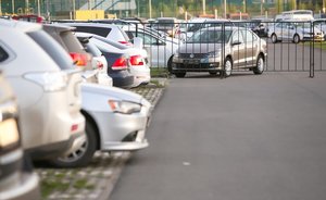 На улице Галеева в Казани построят парковку для автомобилей