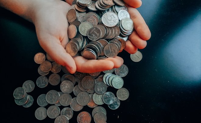 Экономить практически на всем во время пандемии стали 44% россиян