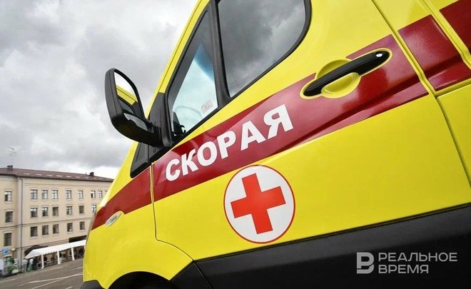 В Татарстане женщина ударила фельдшера — на нее составили административный материал