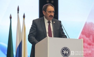 Алексей Песошин поздравил татарстанцев с Днем химика