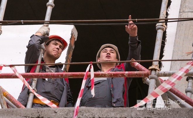 До конца лета у мастерских Елабужского политеха заменят кровлю