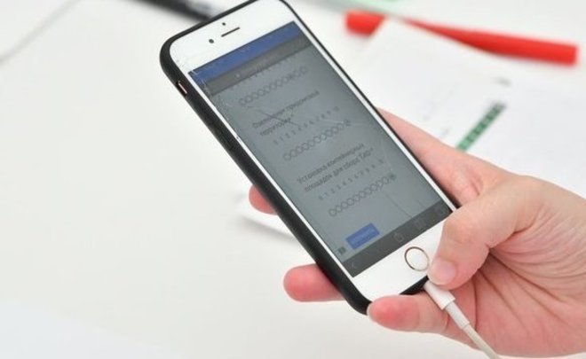 Эксперт рассказал, можно ли пользоваться смартфоном во время зарядки