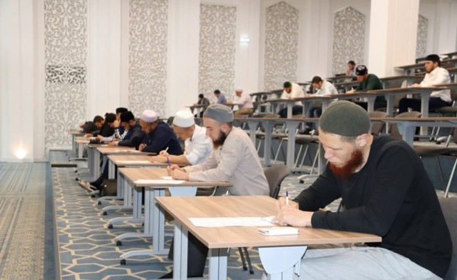 В Болгарской исламской академии прошли первые вступительные испытания