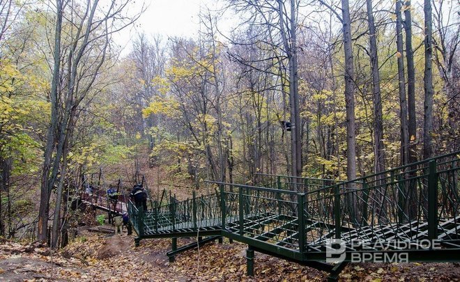 Из-за очень сильного ветра пострадали четыре общественных пространства Казани