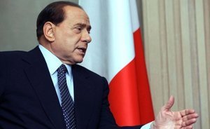 Бывший премьер-министр Италии Сильвио Берлускони вернется в политику