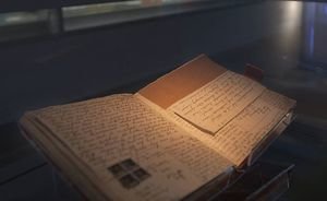 Прошло 75 лет с последней записи в дневнике Анны Франк. Музей ее имени публикует дневник в Instagram