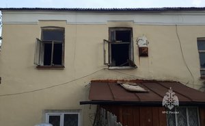 Двое жителей Елабуги пострадали из-за хлопка газовоздушной смеси, после того как закурили в подъезде