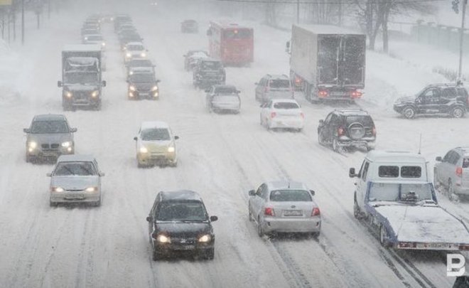 Татарстанцы жалуются на пробки на новой трассе М-12