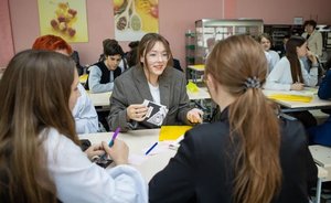 Студенты и школьники Нижнекамска сразились в интеллектуальной игре «ХимикУм»