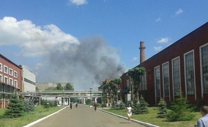 Пожар начался в Казани в районе компрессорного завода