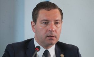 Леонов: «Ак Барс» не смог пригласить иностранных тренеров из-за политики