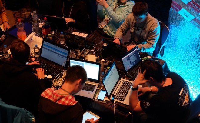 Власти США обвинили в хакерстве шестерых «офицеров ГРУ»