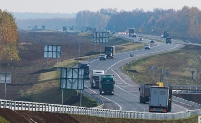 20 мая в России вступают в силу ограничения движения грузовиков по трассам в дневное время